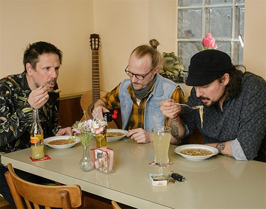Wolfgang Millendorfern Christoph Jarmer und Thomas Hofer laden zu „Ollahaund-Suppm“.