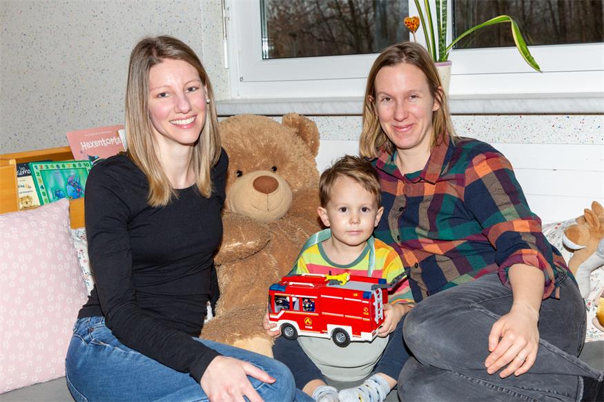 Yvonne Prenner mit Jan und Kinga Bernhauser. 