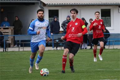 Zagersdorfs Fabian Schmal (l.) avancierte mit seinem Doppelpack zum Matchwinner.