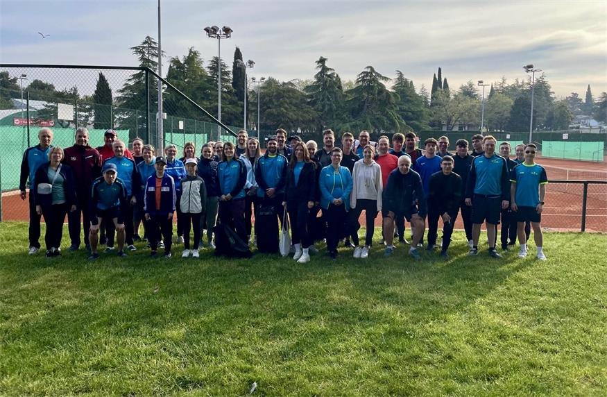 Zur Feier der Sommersaison fuhren zahlreiche Mitglieder des „TC Ritzing“ auf Tenniscamp ins kroatische Umag mit.